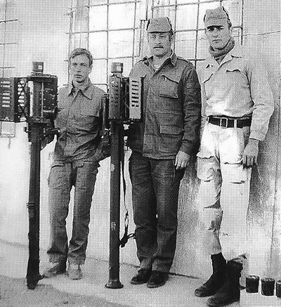 Майор Сергеев с боевыми товарищами (на фото - слева)